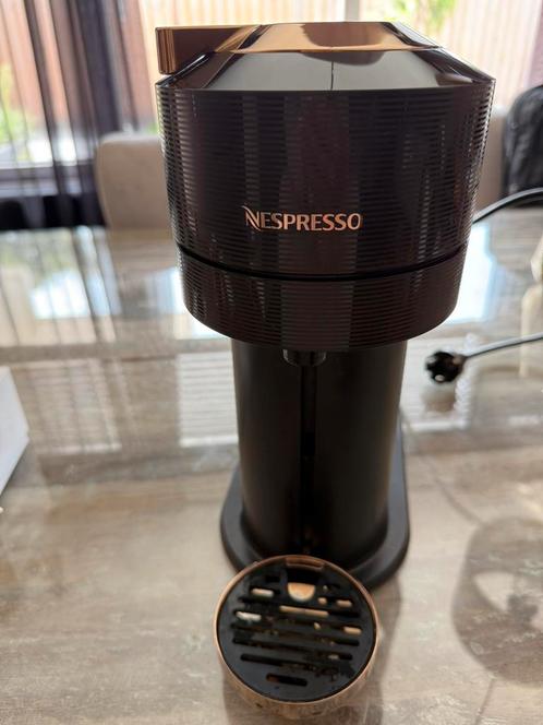Nespresso Vertuo next, Witgoed en Apparatuur, Koffiezetapparaten, Gebruikt, Koffiepads en cups, Espresso apparaat, 4 tot 10 kopjes