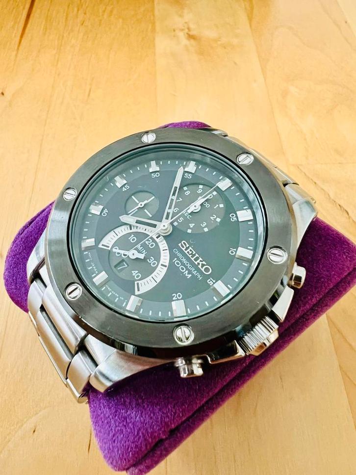 Seiko herenhorloge – sportief en stijlvol, Sieraden, Tassen en Uiterlijk, Horloges | Heren, Zo goed als nieuw, Polshorloge, Seiko