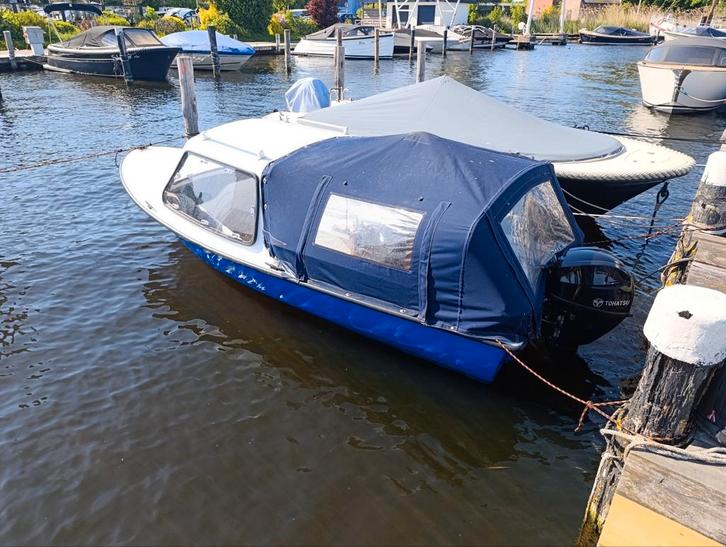 Motor Vis Tour boot, Watersport en Boten, Motorboten en Motorjachten, Zo goed als nieuw, Polyester, Tot 6 meter, Benzine, Buitenboordmotor