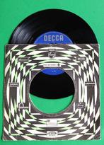 Q65 - The life i live / Cry in the night (info*), Verzenden, 7 inch, Single