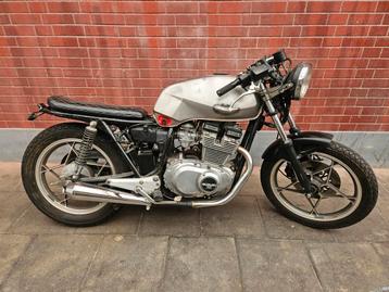 Suzuki gsx400e caferacer (onderdelen of opknapper) beschikbaar voor biedingen