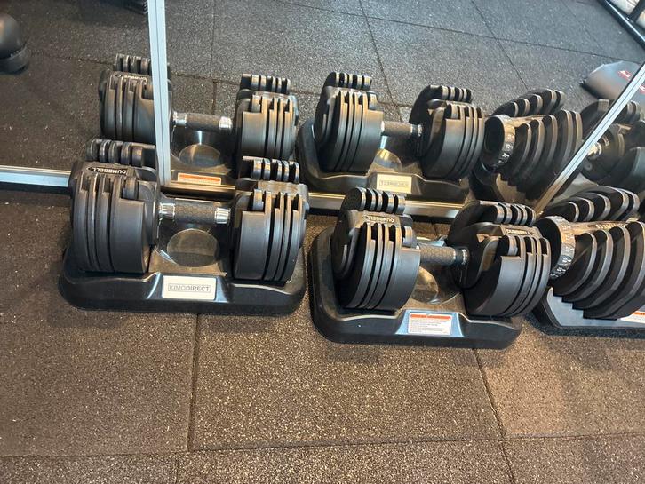 Verstelbare Dumbells 2,3-20kg, Sport en Fitness, Fitnessmaterialen, Zo goed als nieuw, Dumbbell, Armen, Ophalen of Verzenden