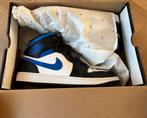 Nike Air Jordan 1 Mid White Racer Blue  Maat 43, Kleding | Heren, Schoenen, Overige kleuren, Ophalen of Verzenden, Nike Air Jordan 1