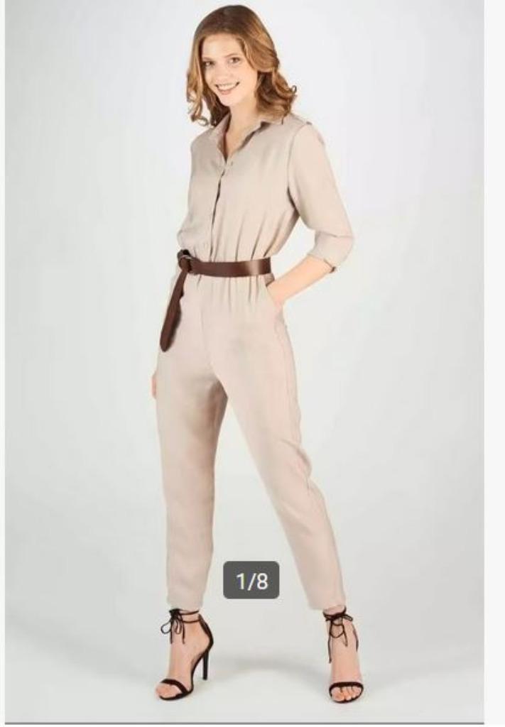 NIEUW!! Prachtige beige jumpsuit  VAN 99,95 VOOR 15 EURO!, Kleding | Dames, Jumpsuits, Nieuw, Maat 38/40 (M), Beige, Verzenden