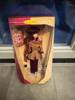 Barbie Autumn in Paris, Verzamelen, Poppen, Ophalen of Verzenden, Zo goed als nieuw, Pop, Levensecht of Reborn