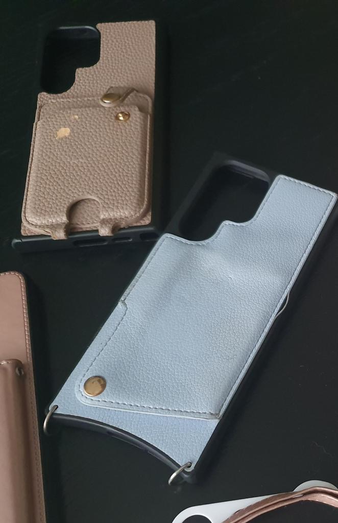 Twee pasjeshouders voor Samsung S23 Ultra, Telecommunicatie, Mobiele telefoons | Hoesjes en Frontjes | Samsung, Zo goed als nieuw