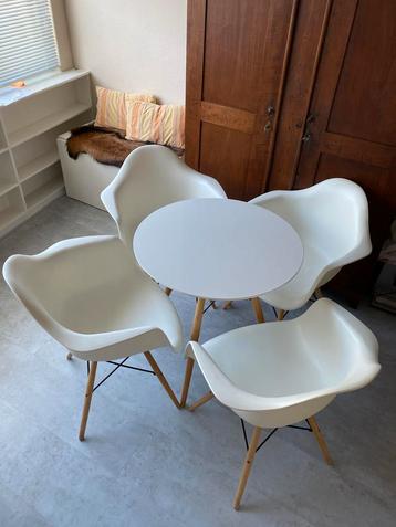 4 kuipstoelen met bistrotafel - Wit