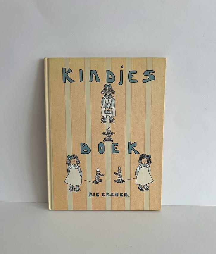 Kindjes boek van Rie Cramer kleuterboek versjes rijmpjes, Boeken, Kinderboeken | Kleuters, Gelezen, Fictie algemeen, Ophalen of Verzenden