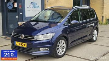 Nette Volkswagen Touran 1.2 TSI Highline 7p New APK NAP auto beschikbaar voor biedingen