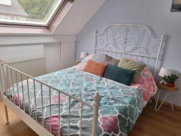 Splinternieuw bed