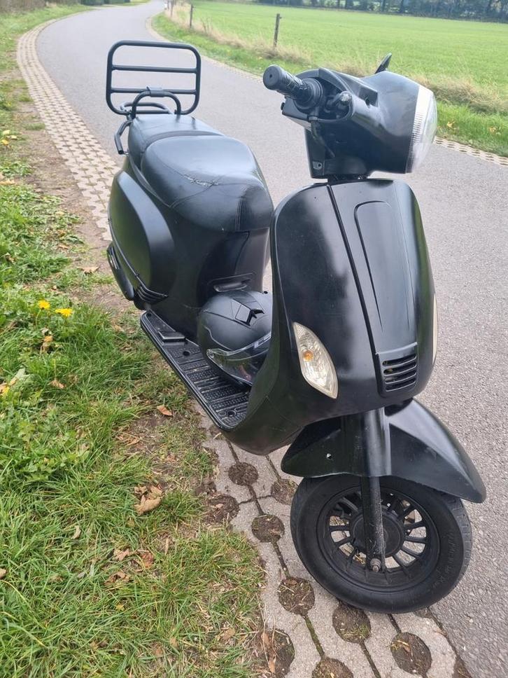 Snorscooter gerray, Fietsen en Brommers, Scooters | Overige merken, Zo goed als nieuw, Benzine, Ophalen of Verzenden