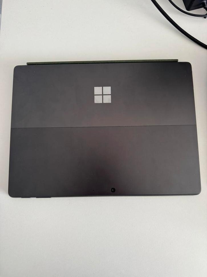 Microsoft Surface pro 9 inclusief  Slim Pen 2 en Keyboard, Computers en Software, Windows Tablets, Zo goed als nieuw, Wi-Fi, 13 inch of meer