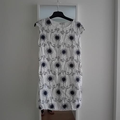 100% linnen jurkje Made in Italy maat M als NIEUW, Kleding | Dames, Jurken, Zo goed als nieuw, Maat 38/40 (M), Wit, Boven de knie