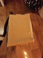 Koeka wafel deken geel., Ophalen, Zo goed als nieuw