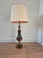 Mooie vintage lamp met gouden voet. Hollywood Regency, Antiek en Kunst, Antiek | Lampen, Ophalen