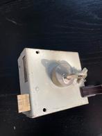 Lips Oplegslot met 3 Sleutels - Gebruikt, Doe-het-zelf en Verbouw, Hang- en Sluitwerk, Ophalen of Verzenden, Gebruikt, Overige materialen