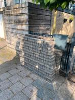 Gratis! 16 m2 Antraciet dikformaat waaltjes, Tuin en Terras, Tegels en Klinkers, Ophalen, Gebruikt, Klinkers, 10 m² of meer