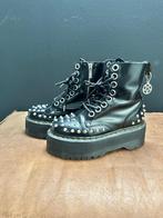 Dr. Martens limited edition Jadon max studs 37, Kleding | Dames, Schoenen, Zwart, Lage of Enkellaarzen, Ophalen of Verzenden, Dr. Martens