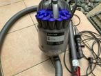 Dyson DC 37 allergy motor defect + accesories, Witgoed en Apparatuur, Stofzuiger, Ophalen of Verzenden, Niet werkend, Reservoir