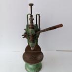 Miniature Tapping Machine Precision Drill Press Watchmaker C, Antiek en Kunst, Antiek | Gereedschap en Instrumenten, Verzenden