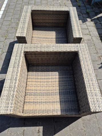 2 Luxe brede Loungestoelen | Zonder Kussens beschikbaar voor biedingen