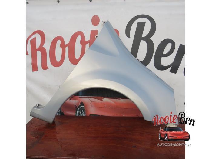 Scherm rechts-voor van een Renault Modus (MV632), Auto-onderdelen, Carrosserie en Plaatwerk, Renault, Gebruikt, 3 maanden garantie