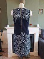 K-Design K Design blauw wit jurk mouwloos XL gratis verz NL, Kleding | Dames, K-design, Maat 42/44 (L), Zo goed als nieuw, Knielengte