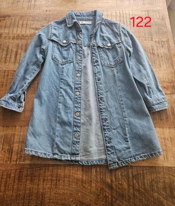 Leuke meisjes kleding maat 122/128 beschikbaar voor biedingen