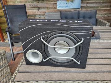 Cyclone v12 subwoofer  beschikbaar voor biedingen