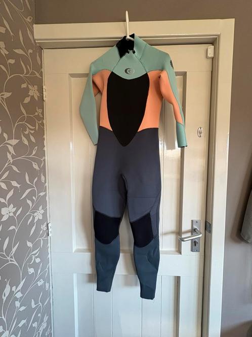 Rip curl wetsuit 3.2mm maat Small, Watersport en Boten, Watersportkleding, Zo goed als nieuw, Wetsuit, Dame, Ophalen of Verzenden