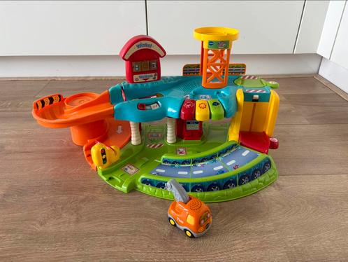 Vtech ToetToet baan incl 1 auto, Kinderen en Baby's, Speelgoed | Vtech, Gebruikt, Ophalen