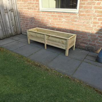 Grote Bloembak / plantenbak 124 liter beschikbaar voor biedingen