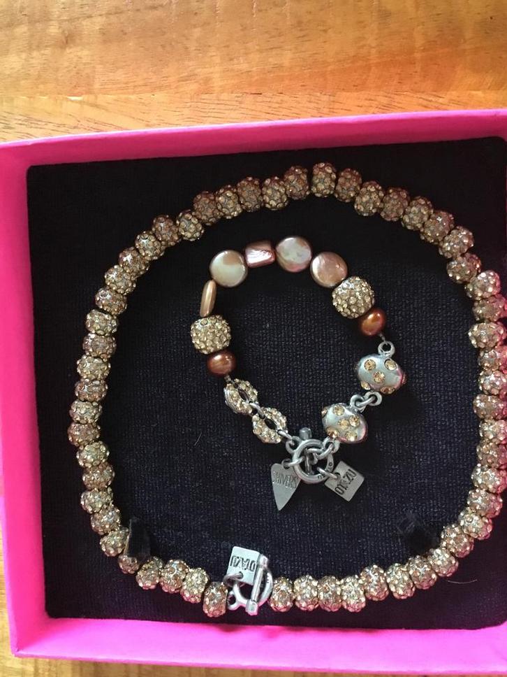 OTAZU ketting en armband, Sieraden, Tassen en Uiterlijk, Kettingen, Zo goed als nieuw, Steen of Mineraal, Goud, Met kristal, Ophalen of Verzenden