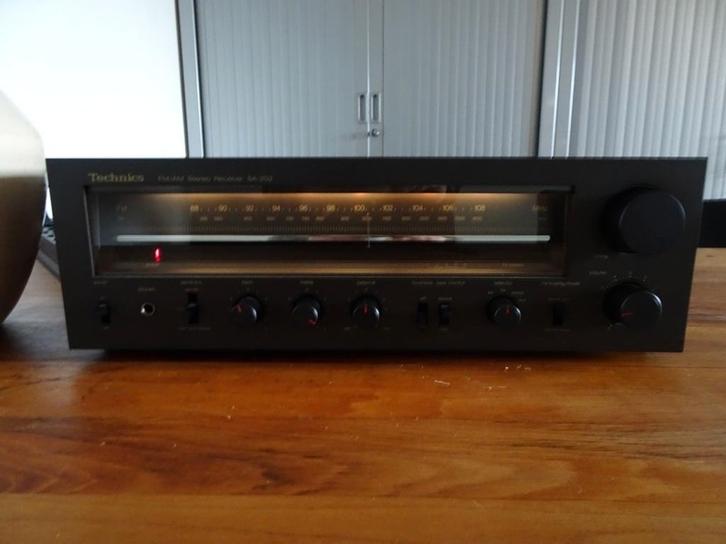 Technics SA-202 receiver, Audio, Tv en Foto, Versterkers en Receivers, Zo goed als nieuw, Stereo, Minder dan 60 watt, Overige merken