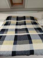 Wollen AaBe grote deken,  zwart, grijs, geel, beige geruit., Ophalen of Verzenden, Gebruikt