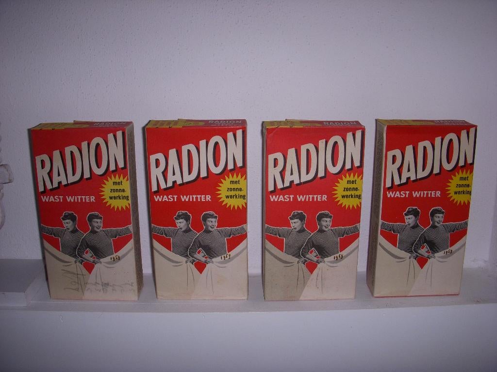 4 VOLLE verpakkingen RADION wasmiddel met Knippatronen 1957, Verzamelen, Merken en Reclamevoorwerpen, Ophalen of Verzenden, Gebruikt