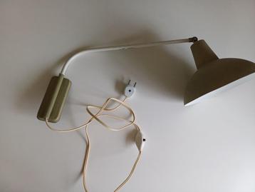 Vintage wand lampje wit met groen beschikbaar voor biedingen