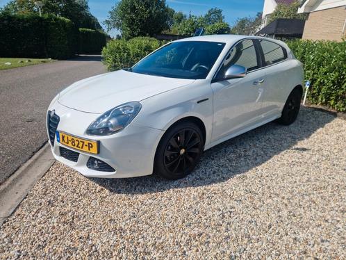 Alfa Romeo Giulietta 1.4 Turbo 2012 Wit, Auto's, Alfa Romeo, Particulier, Giulietta, Airconditioning, Boordcomputer, Centrale vergrendeling