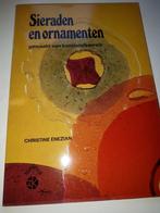 Sieraden en ornamenten. Gemaakt van kunststofkorrels, Boeken, Ophalen of Verzenden, Gelezen, Overige onderwerpen