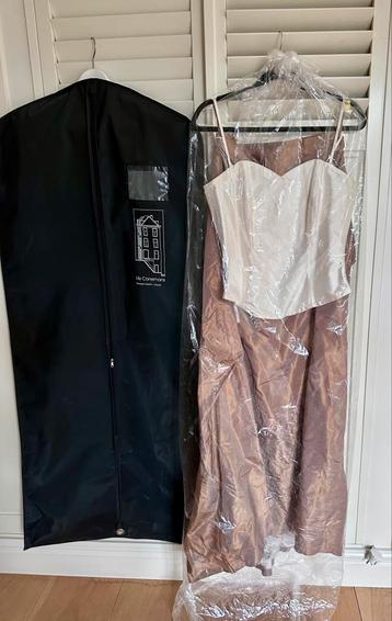 Natuurzijde gala of gelegenheids kleding beschikbaar voor biedingen