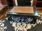 Mooie antieke salontafel zwart / bruin chinese stijl, Huis en Inrichting, Tafels | Salontafels, Ophalen, Gebruikt, 100 tot 150 cm