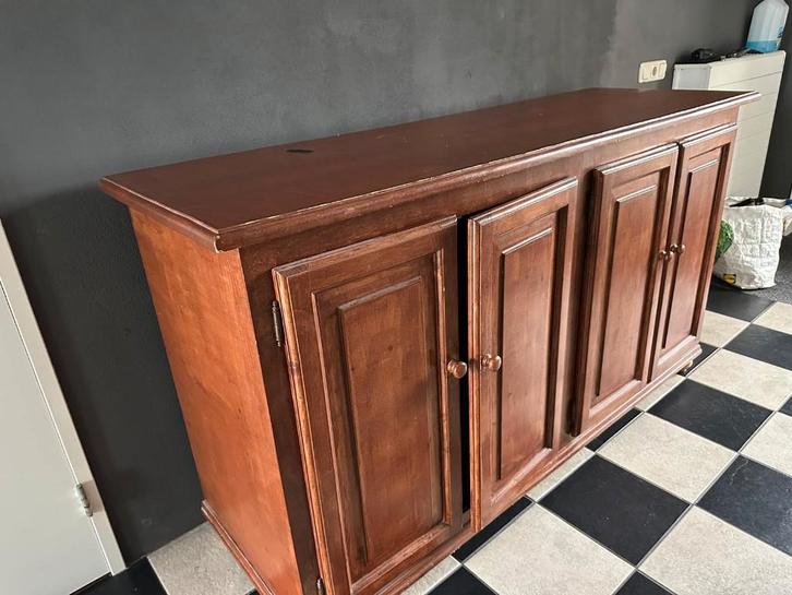 Gratis af te halen dressoir in Almere, Huis en Inrichting, Kasten | Dressoirs, Gebruikt, 150 tot 200 cm, 50 tot 75 cm, Met deur(en)