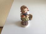 Hummel Beeldje Meisje met Mand, Antiek en Kunst, Antiek | Keramiek en Aardewerk, Ophalen of Verzenden