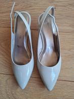 Tamaris pumps met open hak maat 39, Kleding | Dames, Schoenen, Tamaris, Pumps, Beige, Ophalen of Verzenden
