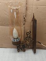 Klassiek wandlamp met donker glas, Ophalen of Verzenden, Zo goed als nieuw, Glas