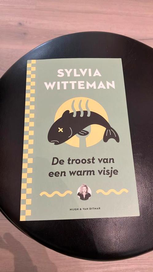 Sylvia Witteman - De troost van een warm visje, Boeken, Literatuur, Zo goed als nieuw, Nederland, Ophalen of Verzenden
