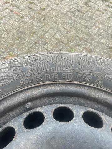 Winterbanden 205/55 r16 beschikbaar voor biedingen