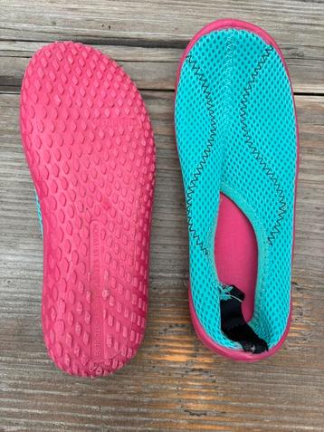 Waterschoenen meerdere maten. Van 30/31 tm 34 beschikbaar voor biedingen