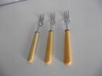 3 RVS bakeliet dessert vorkje fruitvorkje 15 cm 1950-60 p st, Ophalen of Verzenden