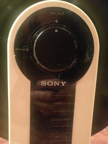 Gezocht: Sony PS-F9 of PS-F5 flamingo draagbare platenspeler beschikbaar voor biedingen